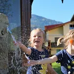 Kendlgut Am Biobauernhof Inklusive Unbegrenztem Eintritt In Alpentherme * 巴特霍夫加施泰因
